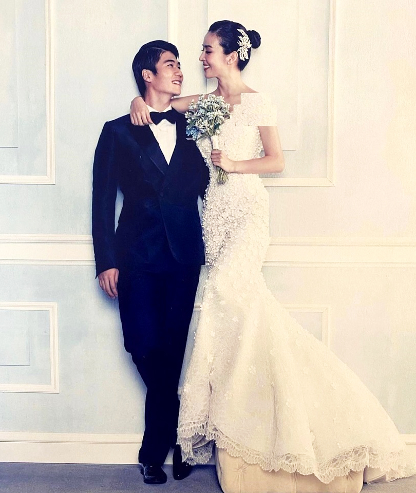تصویری دیدنی از مراسم عروسی سوسانوی جومونگ و همسر فوتبالیستش+ عکس
