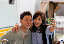 تصویر متفاوت بازیگر جومونگ به همراه همسرش/آقای بازیگر هر روز جوانتر از دیروز!! + عکس
